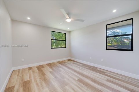 Купить виллу или дом в Майами, Флорида 3 спальни, 160.44м2, № 1953051 - фото 13