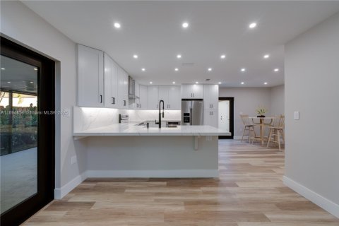 Купить виллу или дом в Майами, Флорида 3 спальни, 160.44м2, № 1953051 - фото 4