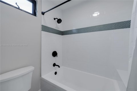 Купить виллу или дом в Майами, Флорида 3 спальни, 160.44м2, № 1953051 - фото 14