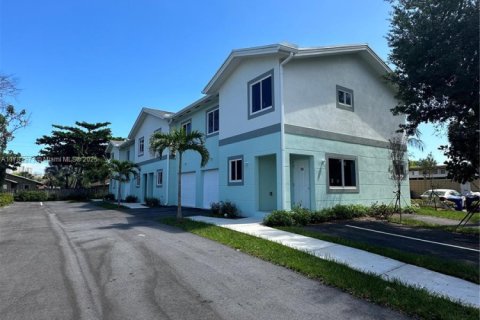 Propiedad comercial en venta en Fort Lauderdale, Florida, 130.06 m2 № 1706589 - foto 3