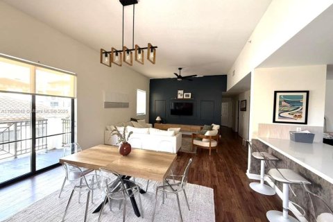 Condominio en venta en Miami, Florida, 2 dormitorios, 141.03 m2 № 2013062 - foto 4