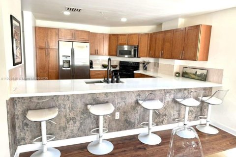 Condominio en venta en Miami, Florida, 2 dormitorios, 141.03 m2 № 2013062 - foto 2
