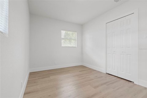 House in Tampa, Florida 3 bedrooms, 82.68 sq.m. № 2396309 - photo 23