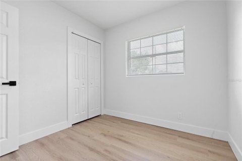 House in Tampa, Florida 3 bedrooms, 82.68 sq.m. № 2396309 - photo 21