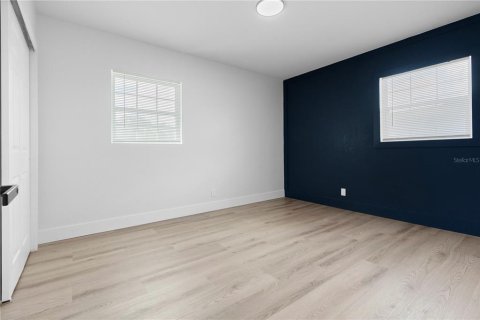 House in Tampa, Florida 3 bedrooms, 82.68 sq.m. № 2396309 - photo 19
