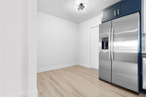 House in Tampa, Florida 3 bedrooms, 82.68 sq.m. № 2396309 - photo 15