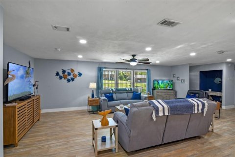 Casa en venta en Clermont, Florida, 2 dormitorios, 133.31 m2 № 1894975 - foto 13