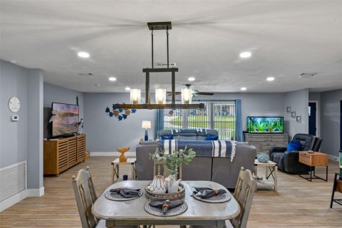 Casa en venta en Clermont, Florida, 2 dormitorios, 133.31 m2 № 1894975 - foto 12