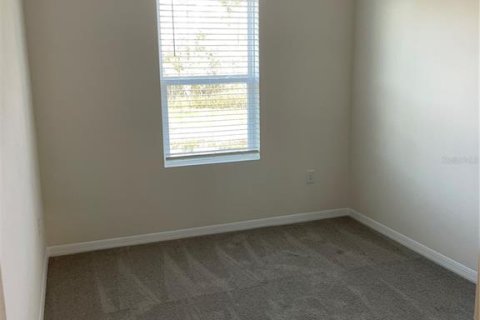 Townhouse in Davenport, Florida 3 bedrooms, 140.75 sq.m. № 2200985 - photo 19