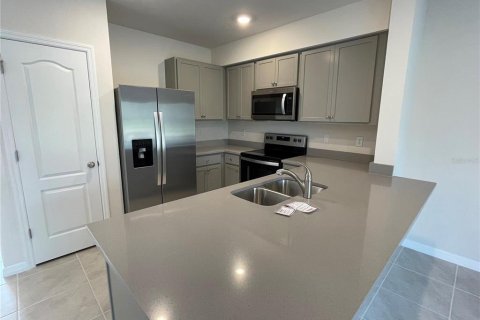 Townhouse in Davenport, Florida 3 bedrooms, 140.75 sq.m. № 2200985 - photo 7