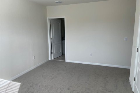 Townhouse in Davenport, Florida 3 bedrooms, 140.75 sq.m. № 2200985 - photo 15
