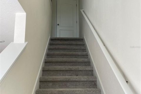 Townhouse in Davenport, Florida 3 bedrooms, 140.75 sq.m. № 2200985 - photo 12