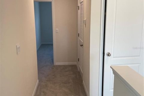 Townhouse in Davenport, Florida 3 bedrooms, 140.75 sq.m. № 2200985 - photo 18