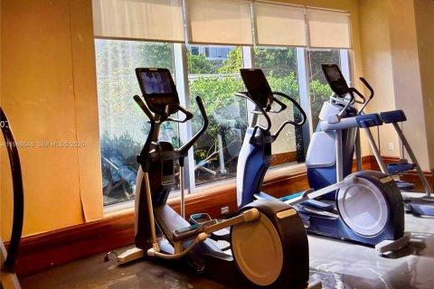 Снять в аренду кондоминиум в Майами, Флорида 1 спальня, 78.32м2, № 2048432 - фото 12