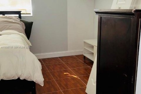 Copropriété à vendre à Lauderdale Lakes, Floride: 2 chambres, 87.7 m2 № 1998456 - photo 7