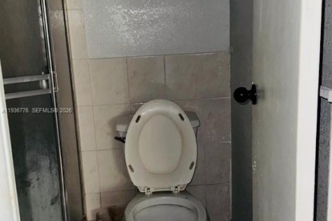 Copropriété à vendre à Lauderdale Lakes, Floride: 2 chambres, 87.7 m2 № 1998456 - photo 11