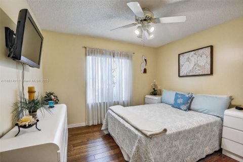 Villa ou maison à vendre à Sunrise, Floride: 3 chambres, 160.44 m2 № 1950103 - photo 4