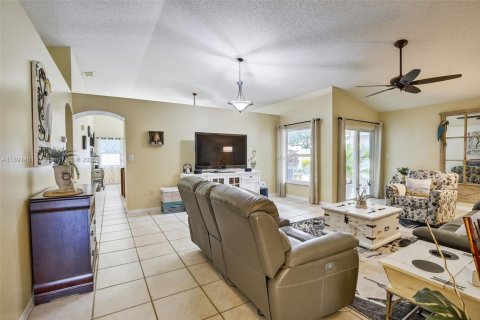 Villa ou maison à vendre à Sunrise, Floride: 3 chambres, 160.44 m2 № 1950103 - photo 19