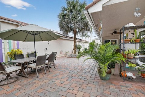 Villa ou maison à vendre à Sunrise, Floride: 3 chambres, 160.44 m2 № 1950103 - photo 15
