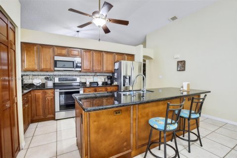 Villa ou maison à vendre à Sunrise, Floride: 3 chambres, 160.44 m2 № 1950103 - photo 27