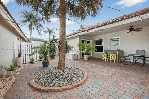 Villa ou maison à vendre à Sunrise, Floride: 3 chambres, 160.44 m2 № 1950103 - photo 13