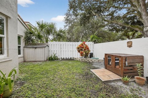 Villa ou maison à vendre à Sunrise, Floride: 3 chambres, 160.44 m2 № 1950103 - photo 16