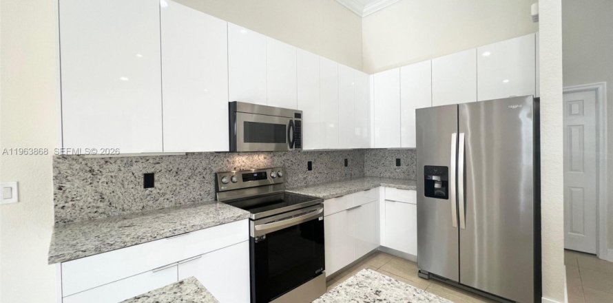 Villa ou maison à Weston, Floride 4 chambres, 280.47 m2 № 2026005