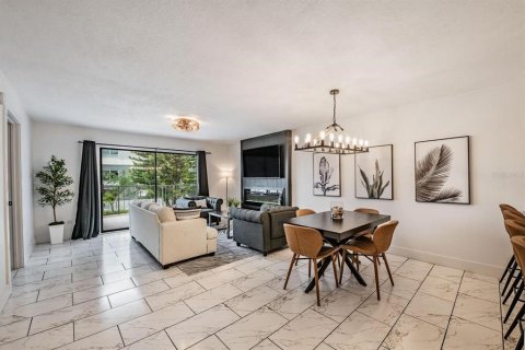 Condominio en venta en Dunedin, Florida, 2 dormitorios, 114.27 m2 № 2094384 - foto 13