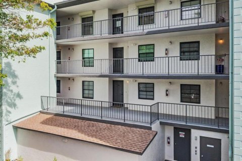 Condominio en venta en Dunedin, Florida, 2 dormitorios, 114.27 m2 № 2094384 - foto 9