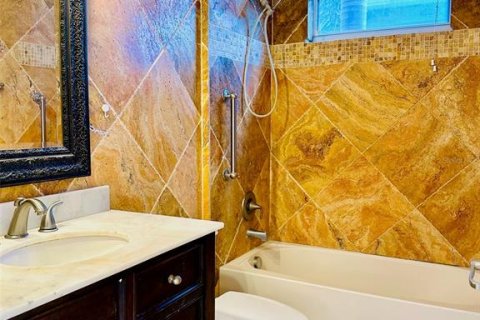Купить виллу или дом в Ленд-о-Лейкс, Флорида 3 комнаты, 307.97м2, № 2289576 - фото 23