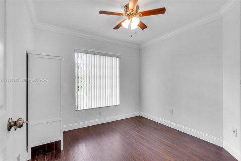 House in Coral Springs, Florida 4 bedrooms, 171.4 sq.m. № 2063178 - photo 22