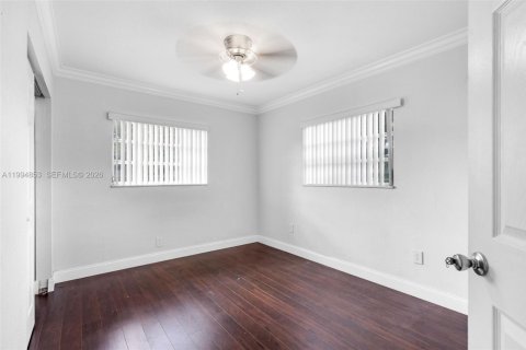 House in Coral Springs, Florida 4 bedrooms, 171.4 sq.m. № 2063178 - photo 16