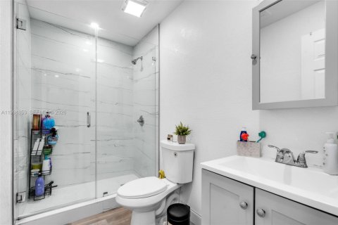 House in Coral Springs, Florida 4 bedrooms, 171.4 sq.m. № 2063178 - photo 27