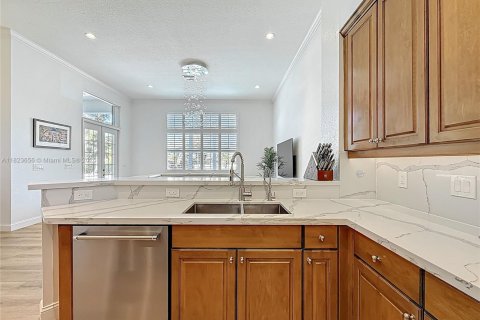 House in Davie, Florida 4 bedrooms, 315.5 sq.m. № 1800818 - photo 19
