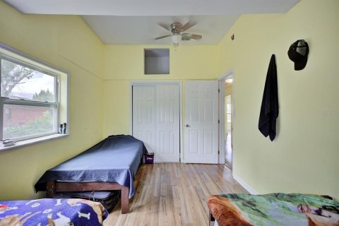 House in Avon Park, Florida 3 bedrooms, 124.67 sq.m. № 2205540 - photo 25