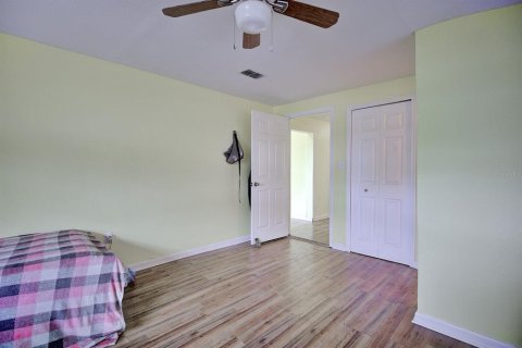House in Avon Park, Florida 3 bedrooms, 124.67 sq.m. № 2205540 - photo 20