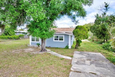 House in Avon Park, Florida 3 bedrooms, 124.67 sq.m. № 2205540 - photo 5