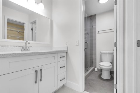 Condo in Miami, Florida, 3 bedrooms  № 1945090 - photo 15