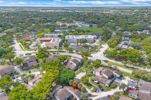 Condo in Miami, Florida, 3 bedrooms  № 1945090 - photo 29