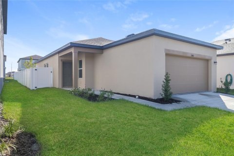 Casa en venta en Zephyrhills, Florida, 3 dormitorios, 109.07 m2 № 2347763 - foto 2