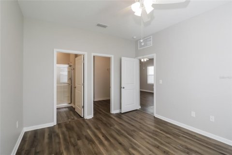 Casa en venta en Zephyrhills, Florida, 3 dormitorios, 109.07 m2 № 2347763 - foto 9