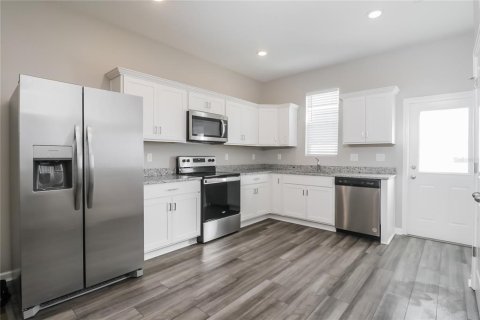 Casa en venta en Zephyrhills, Florida, 3 dormitorios, 109.07 m2 № 2347763 - foto 5