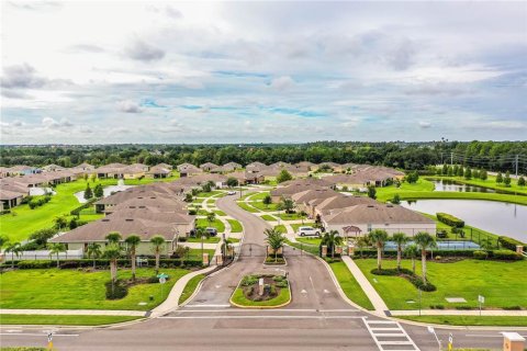 House in Lakeland, Florida 3 bedrooms, 156.54 sq.m. № 1903614 - photo 3