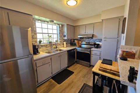 Condominio en venta en Saint Petersburg, Florida, 2 dormitorios, 99.87 m2 № 1733701 - foto 8