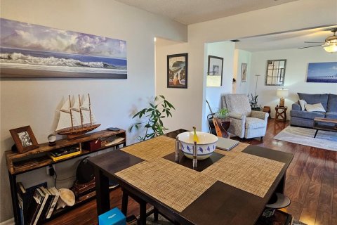 Condominio en venta en Saint Petersburg, Florida, 2 dormitorios, 99.87 m2 № 1733701 - foto 7