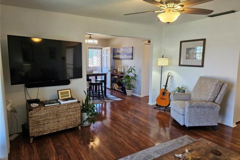 Condominio en venta en Saint Petersburg, Florida, 2 dormitorios, 99.87 m2 № 1733701 - foto 4