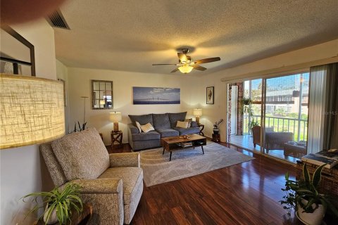 Condominio en venta en Saint Petersburg, Florida, 2 dormitorios, 99.87 m2 № 1733701 - foto 5