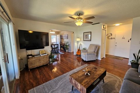 Condominio en venta en Saint Petersburg, Florida, 2 dormitorios, 99.87 m2 № 1733701 - foto 3