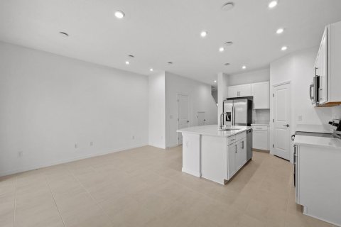 Adosado en alquiler en Sarasota, Florida, 3 dormitorios, 131.64 m2 № 1873311 - foto 6