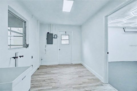 House in Beverly Hills, Florida 2 bedrooms, 116.5 sq.m. № 2391338 - photo 17